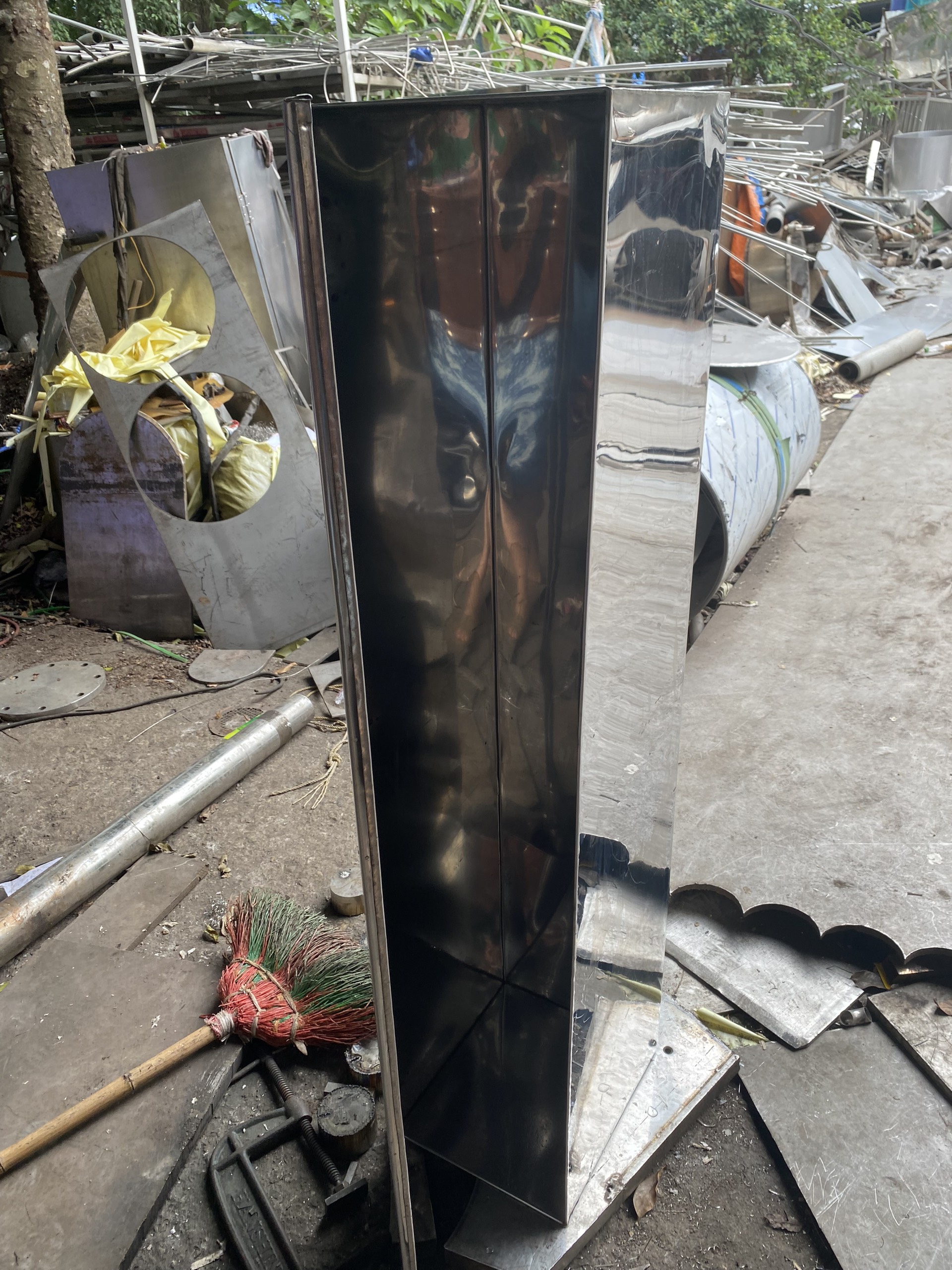 HÒM INOX / THÙNG INOX GIA CÔNG THEO YÊU CẦU