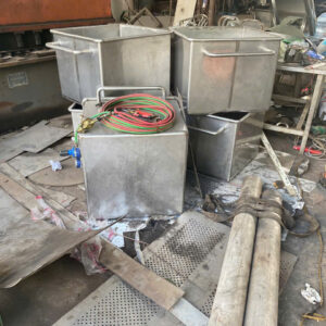 THÙNG INOX VUÔNG / BỒN INOX VUÔNG GIA CÔNG THEO YÊU CẦU